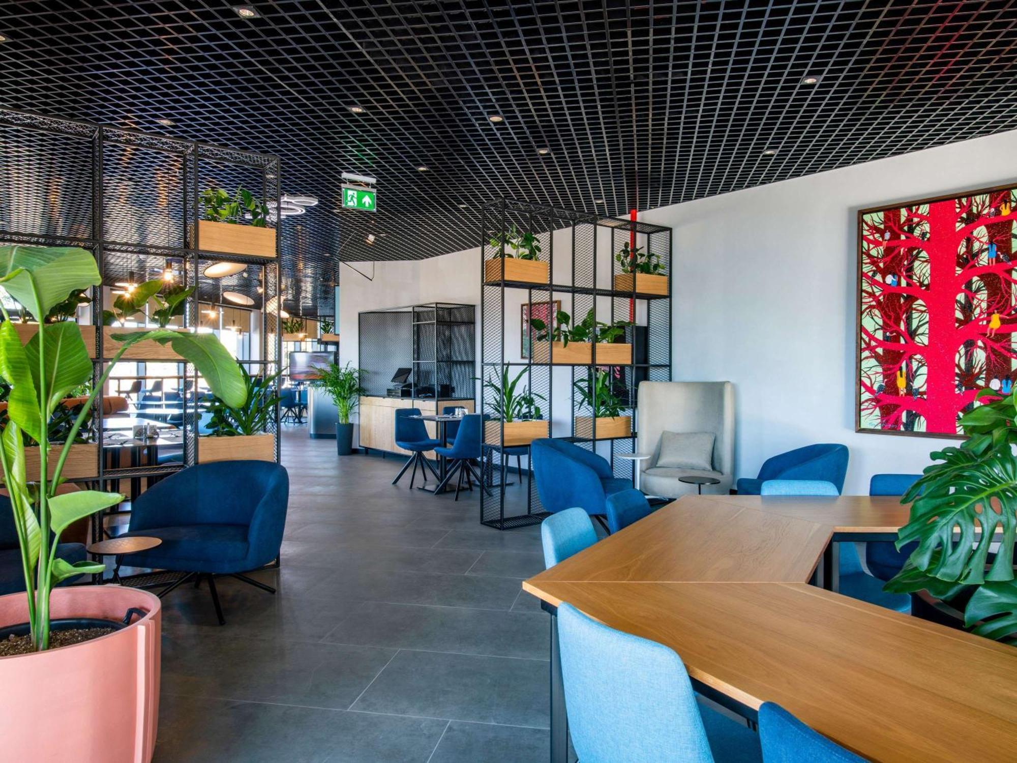 Hotel Ibis Tbilisi Airport Exteriér fotografie